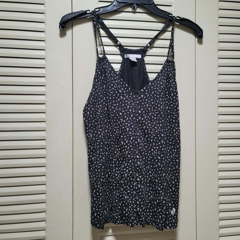 🖤 Volcom tank top 🌊